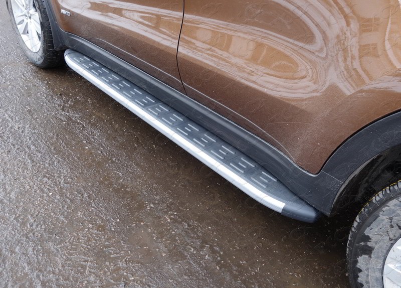 Пороги алюминиевые с пластиковой накладкой (карбон серебро) 1720 мм Kia Sportage (2016-2018) № KIASPORT16-16SL
ТСС-Тюнинг
